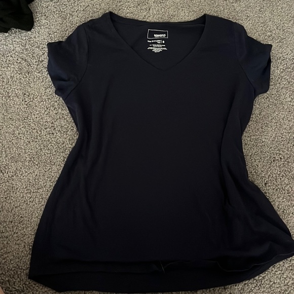 SONOMA the everyday tee size small - Picture 1 of 3